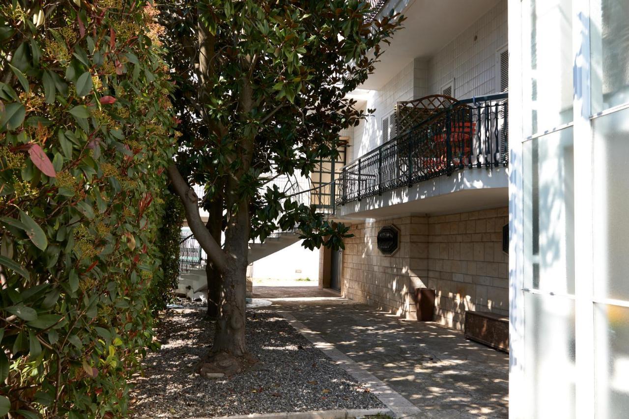 Gasthuis Il Giardino Di Flora Con Piscina *