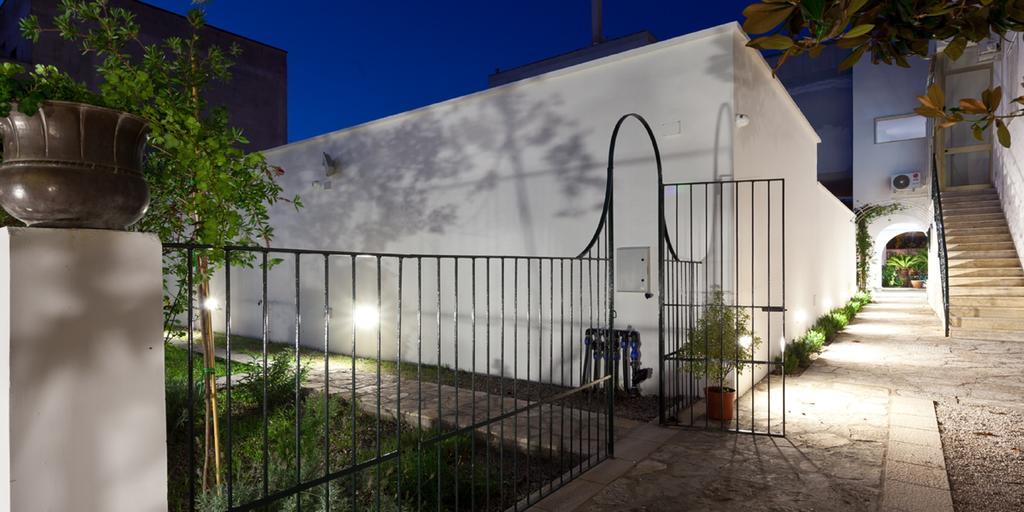 Il Giardino Di Flora Con Piscina *